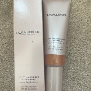 Laura Mercier Tinted Moisturizer Illuminating